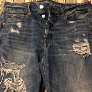 American Eagle Tomgirl destroyed jeans